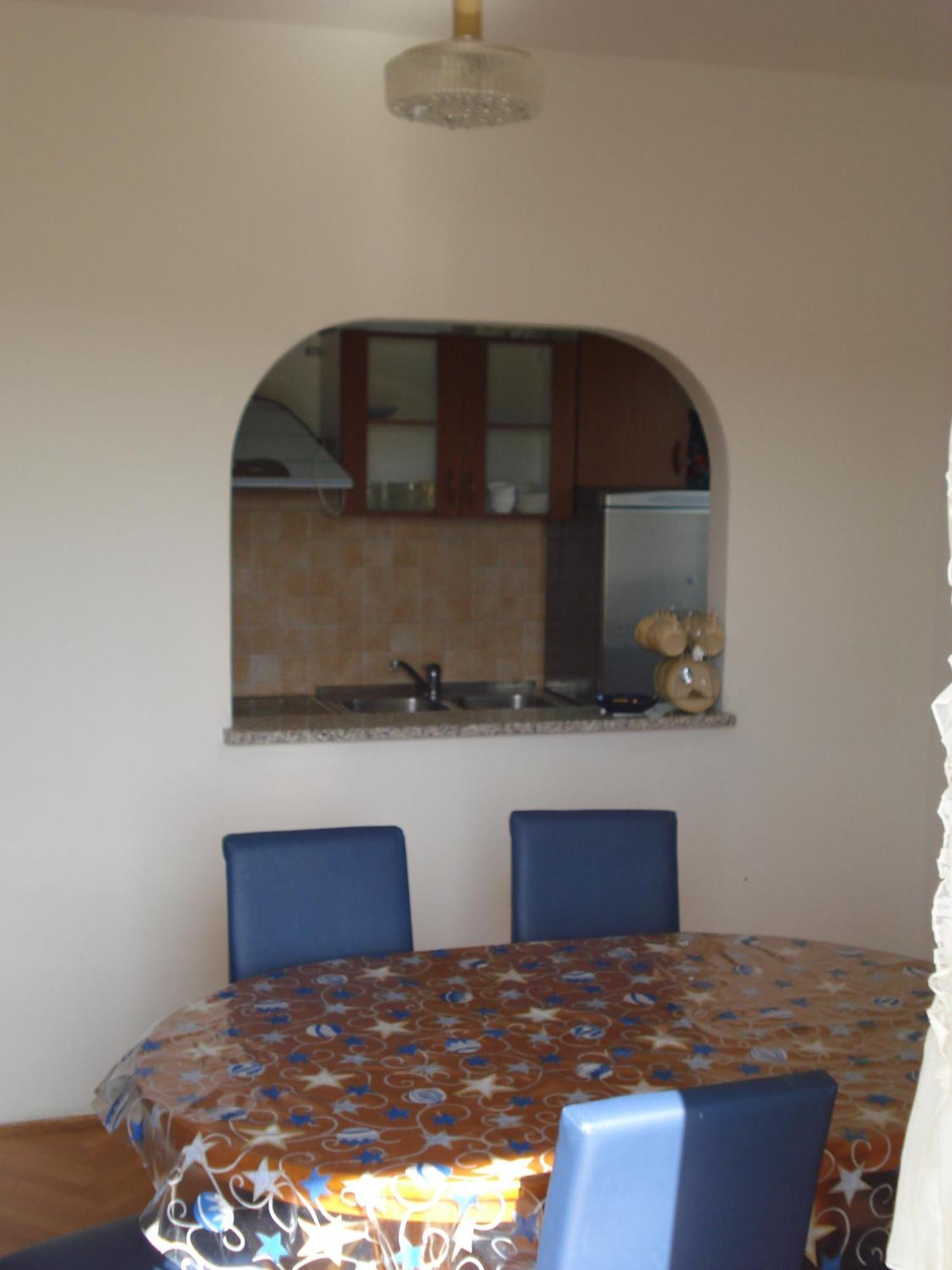Toni Apartman *